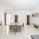 דירה Corso Italia Exclusive - Center - Parking - Click Salento *